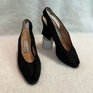 Charles David | Textured Slingbacks